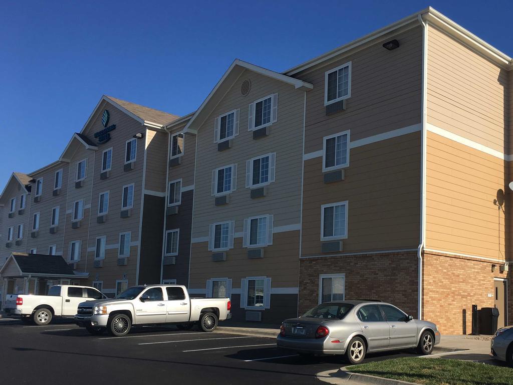 Woodspring Suites Lincoln Northeast I-80 Bagian luar foto